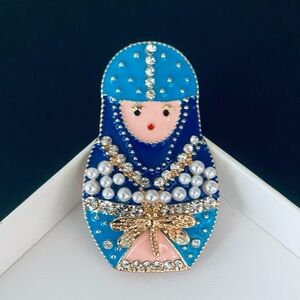 🍏50% OFF/3+...Pretty Russian Matryoshka Brooch (Blue)